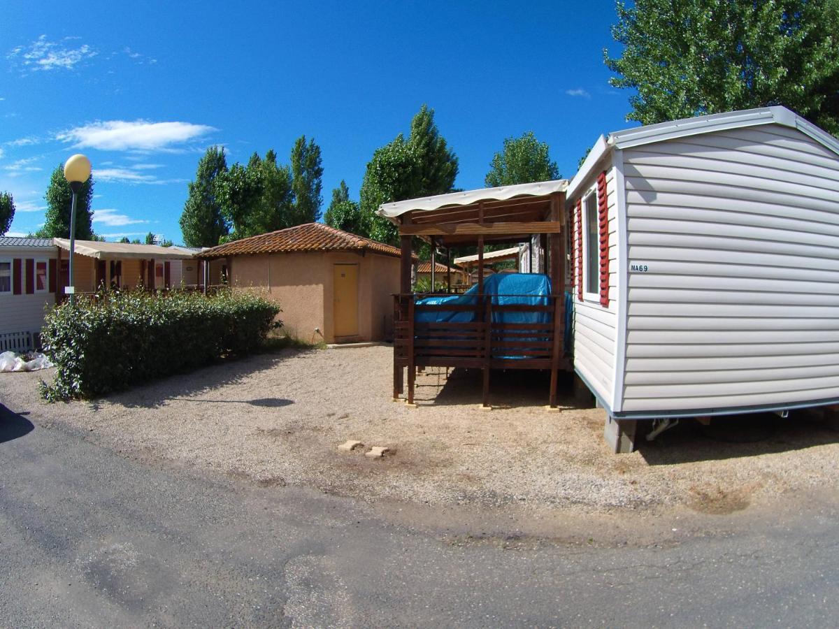 La Carabasse / Mazet 69 Hotel Vias Exterior foto